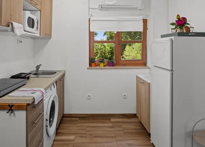 2 Bedroom Beautiful In 펜션 *