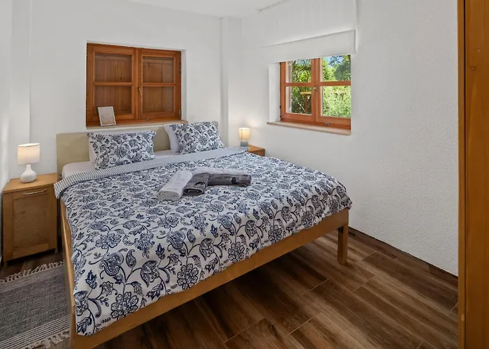 2 Bedroom Beautiful In