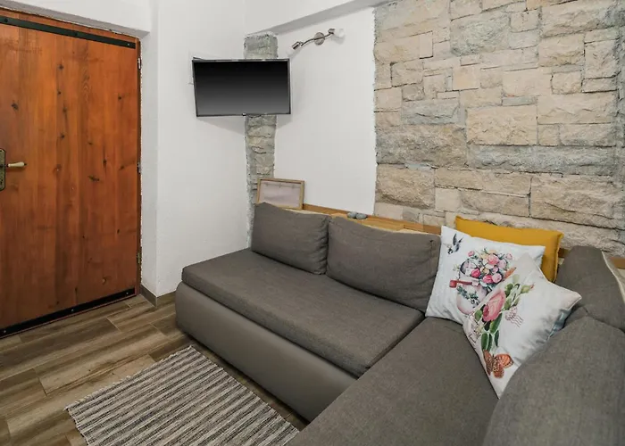 2 Bedroom Beautiful In