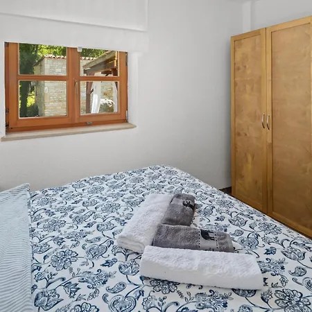 Lovely In With House A Panoramic View * Rovinj